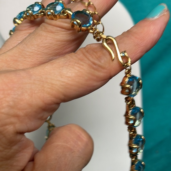 Beautiful Swarovski Necklace and erring set blue huge stones rare new - Picture 8 of 10